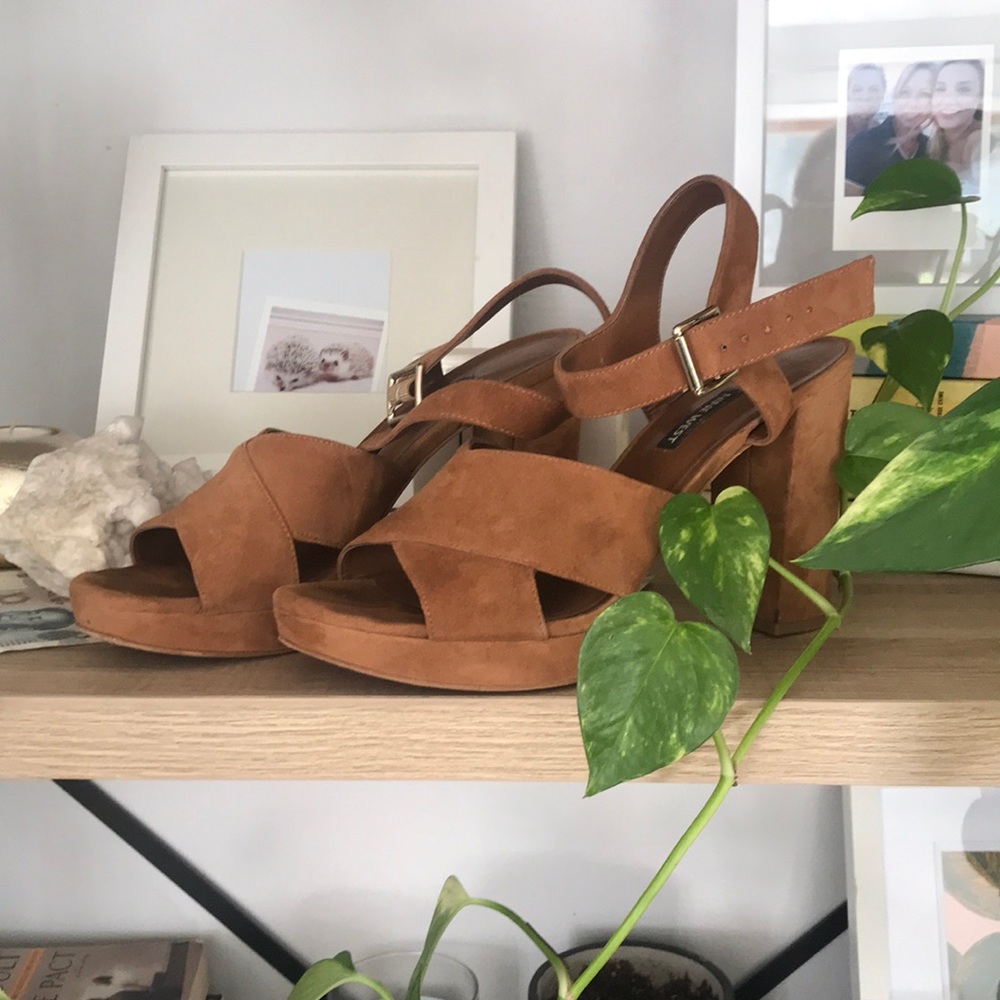 9.5 Leather Suede Nine West Jimar block heels